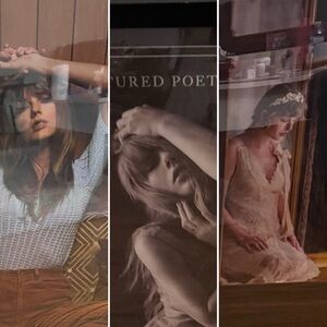 3 Taylor Swift Lithograph and Poster lot